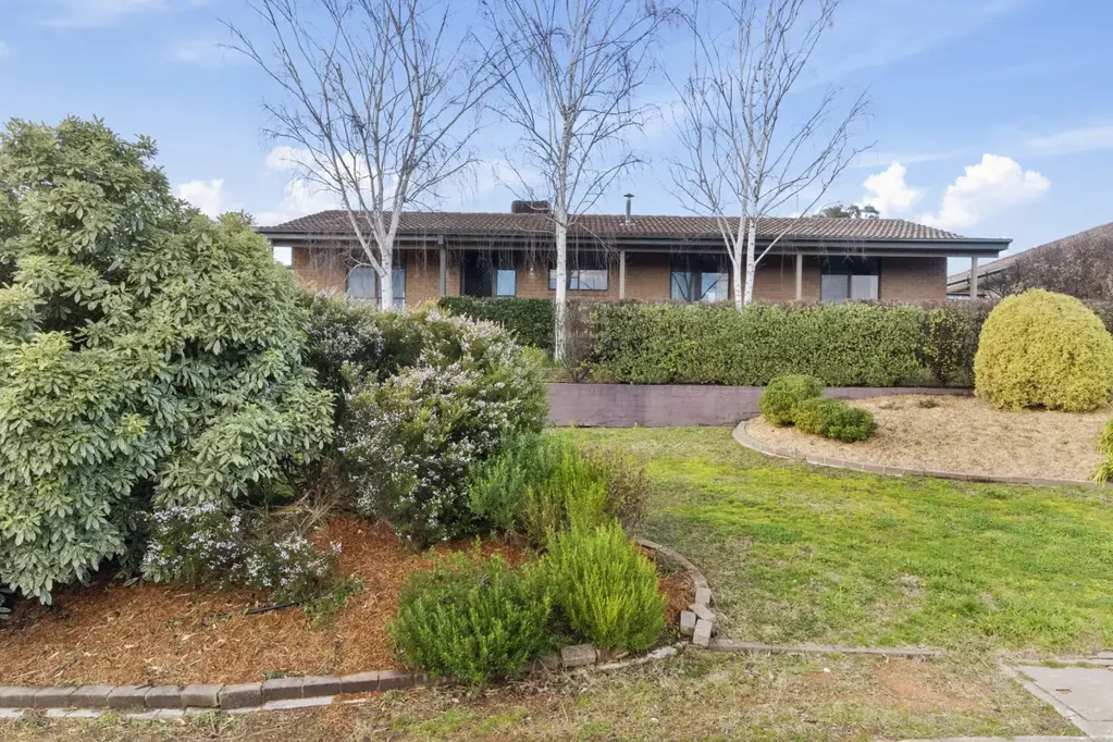 Peace and Quiet with Stunning Views!