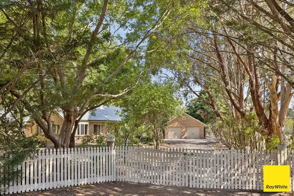 13 Elmslea Drive, Bungendore, NSW 2621