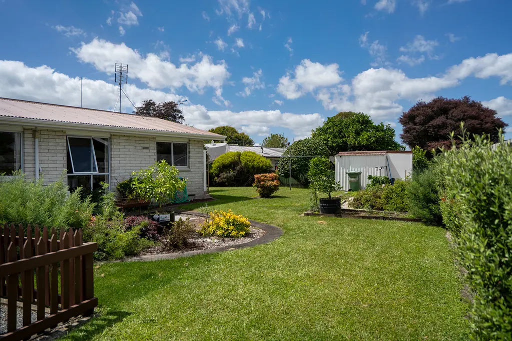 Cambridge 2Moenga Affordable and Convenient
