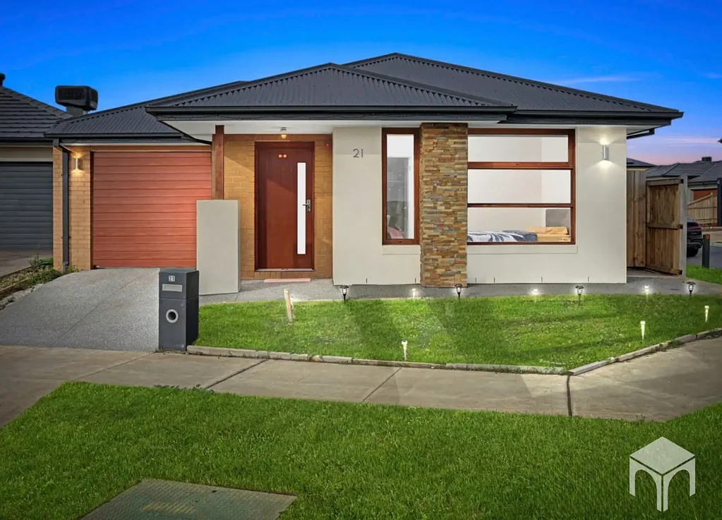 Exceptional Family Living in Prime [City/Suburb] Location!
