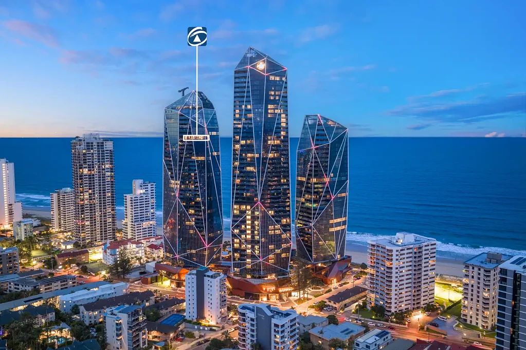 Surfers Paradise 2침실 Brand New Luxury Residence 'Jewel' - High Floor