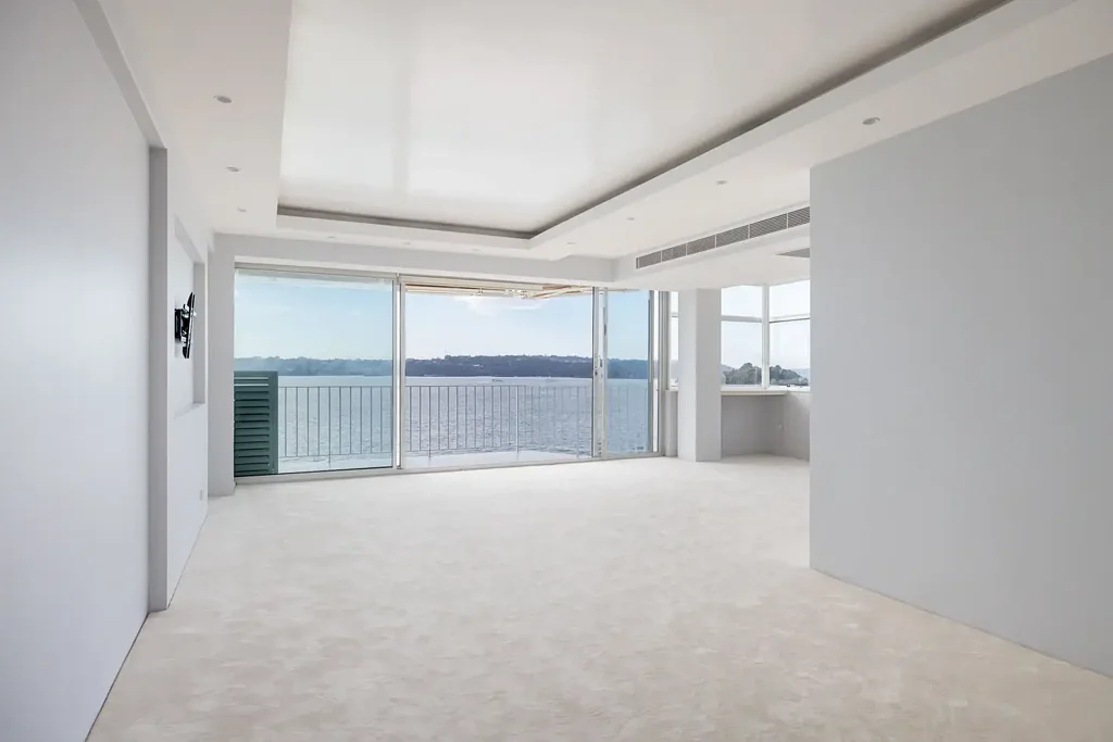 Harbourfront apartment with postcard Sydney Harbour views