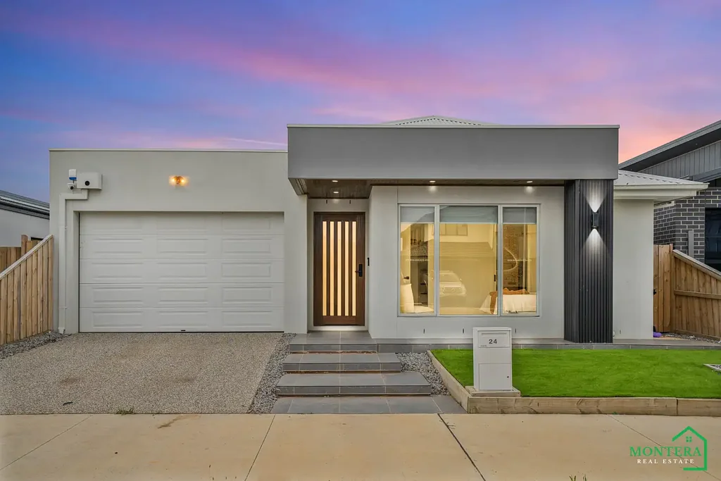 24 Tremaine Avenue, Mickleham, VIC 3064