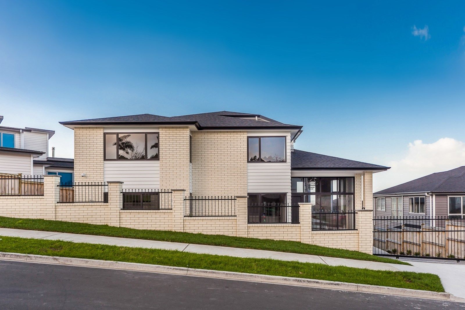 20 Platinum Rise, Ranui, Auckland - Waitakere, 7 habitaciones, 4 baños