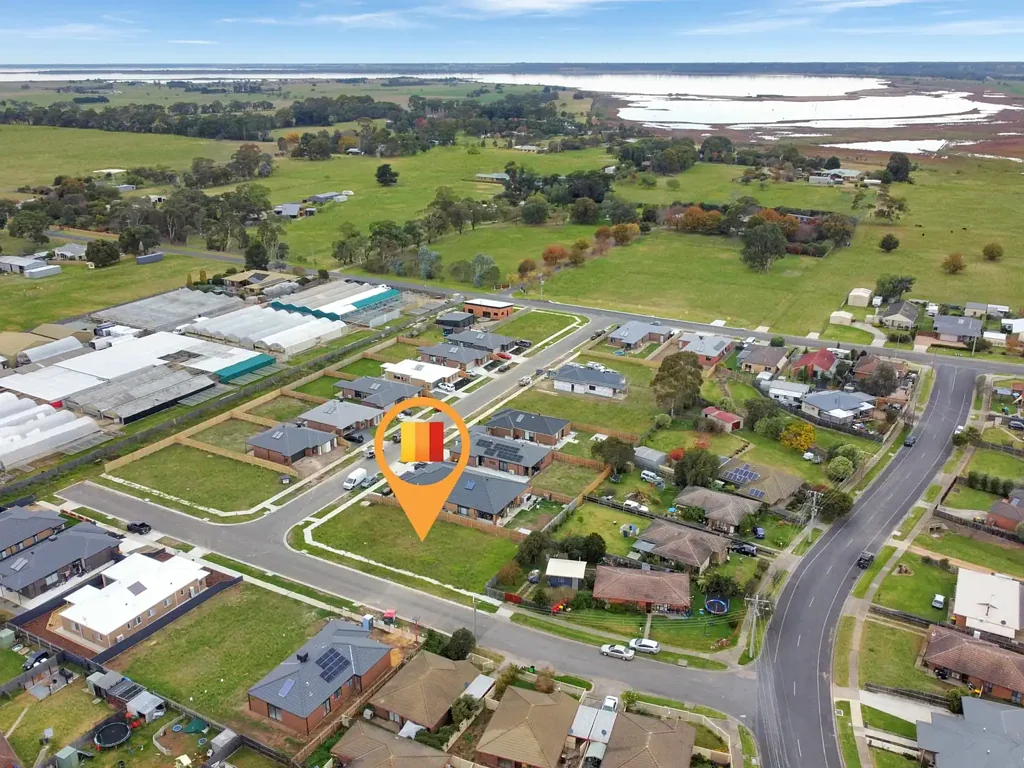 East Bairnsdale DUAL ACCESS A BONUS IN THIS NEW DEVELOPMENT