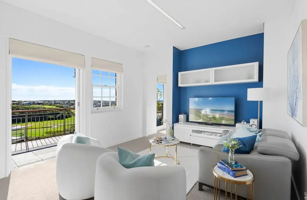 Coastal Luxury in the Heart of Little Bay