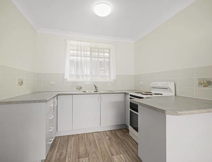 1/4 Kenny Close, St Helens Park, Macarthur Region, 3 غرف, 1 حمامات, Apartment