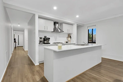 Kusina - 46 NANKEEN LOOP, BEVERIDGE VIC 3753