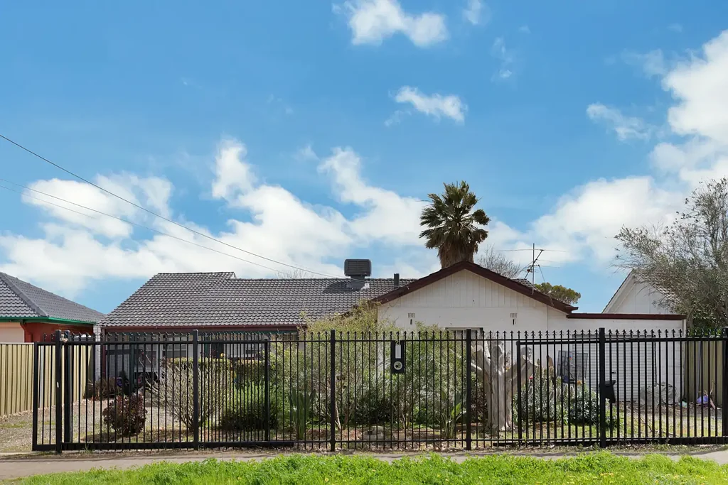 21 Bell Street, Smithfield Plains, SA 5114