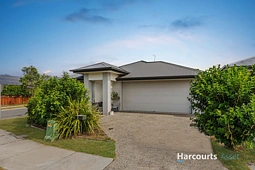 28 Bloomfield Esplanade, South Maclean