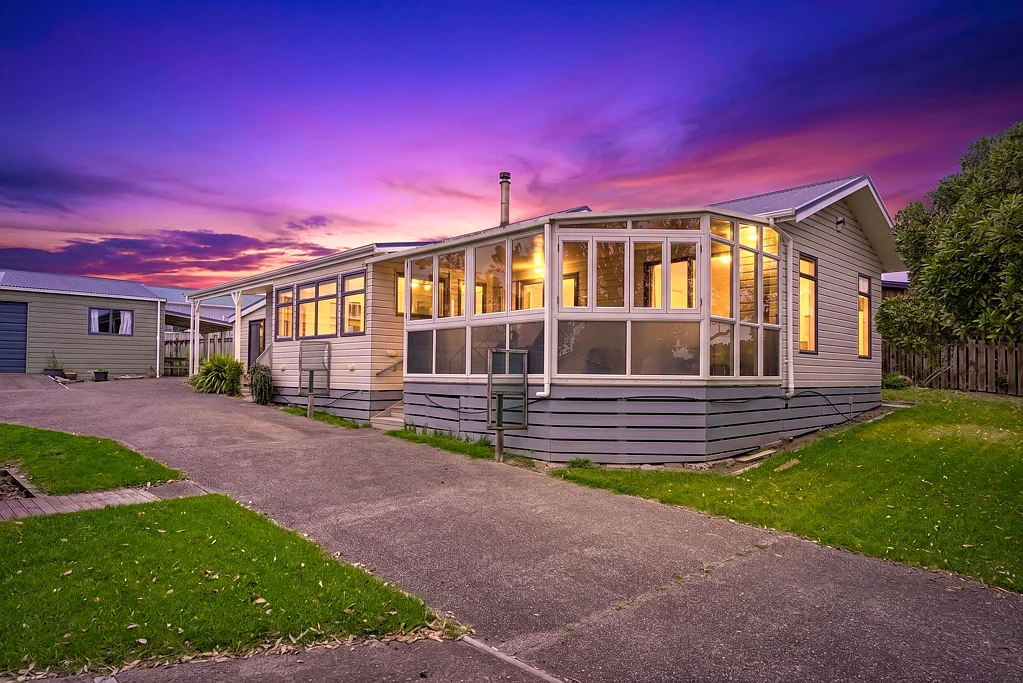 Waitarere Beach 3房  A Must-See Property