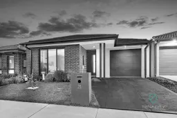 21 Canopy Crescent, Hillside