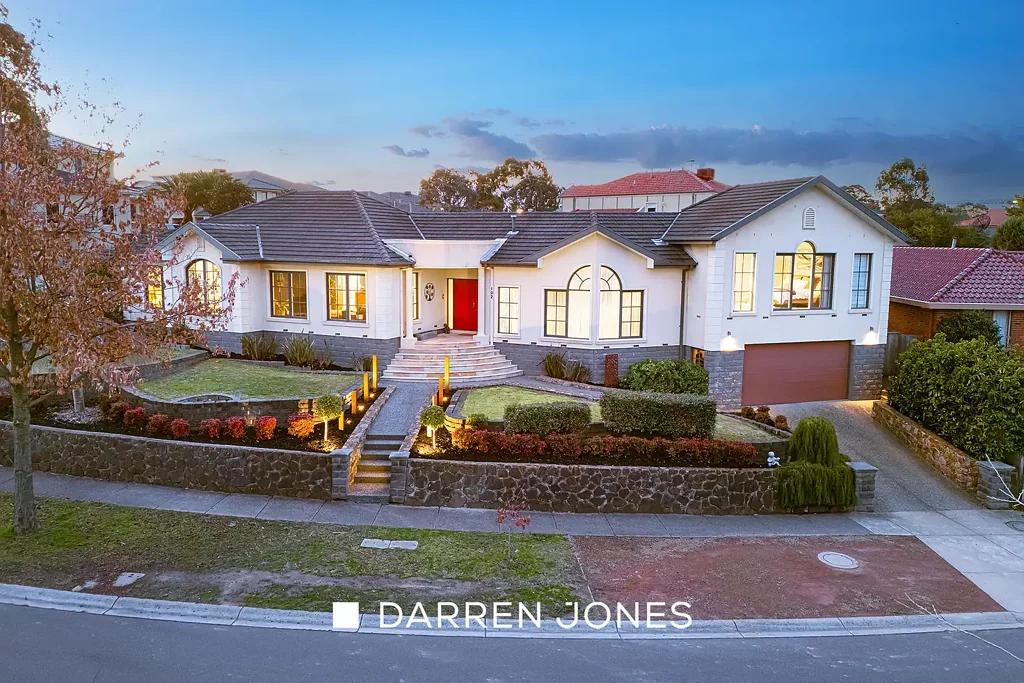Bundoora 4 Bedroom Elegance And Excellence In An Exceptional Family Package