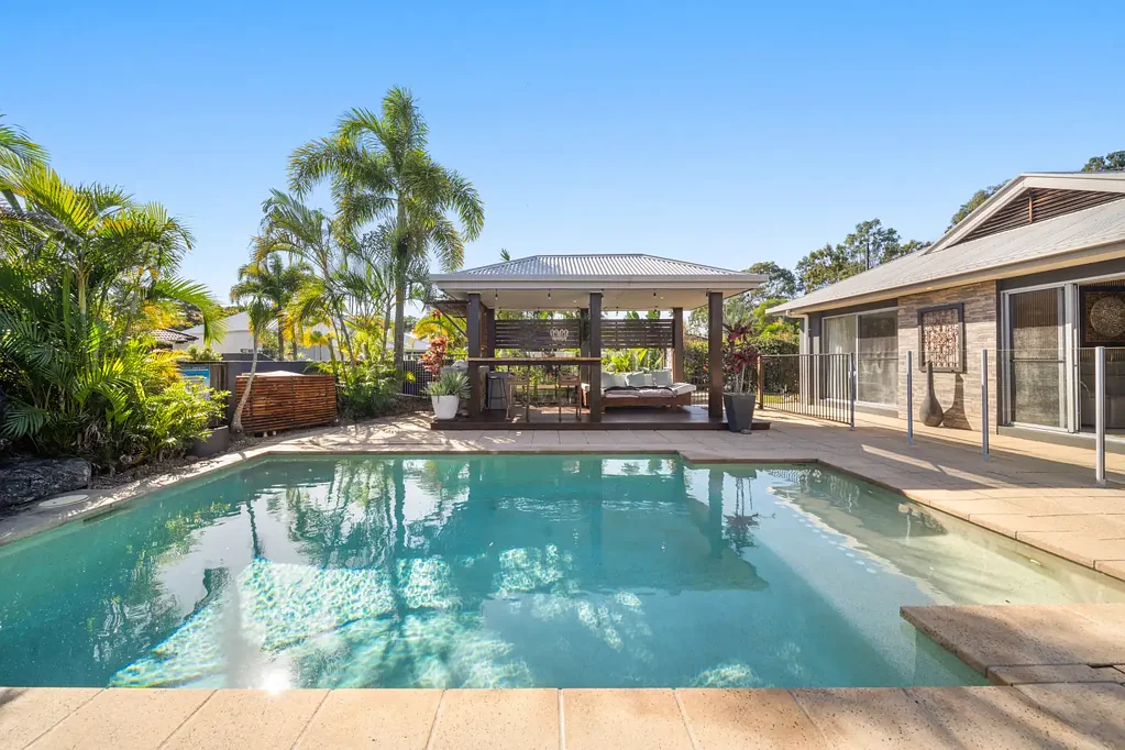 Buderim 4ห้องนอน Resort-Style Entertainer on HUGE Block + Side Access