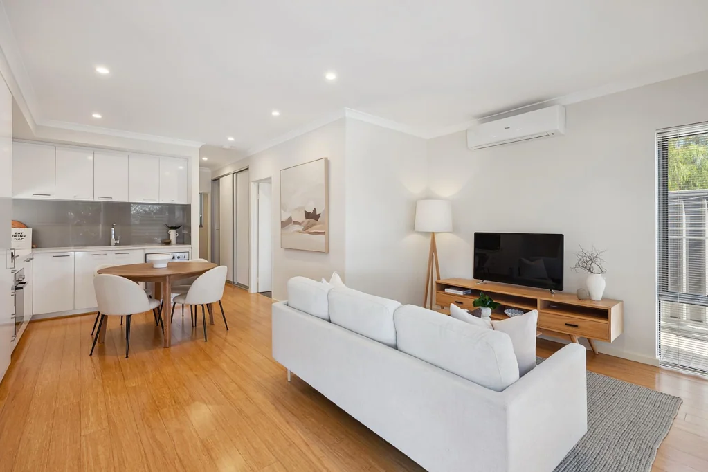 2/18 Brady Street, Mount Hawthorn, WA 6016