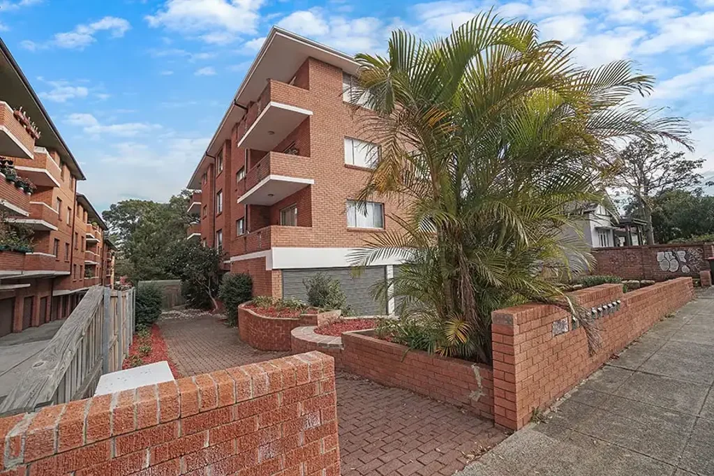 North Facing One Bedroom Unit on Top Floor