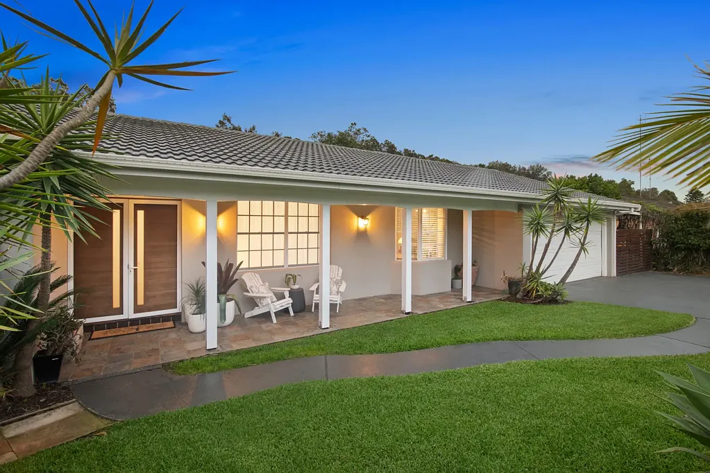 Terrigal 4房  Spacious Single Level Gem walking distance to Terrigal
