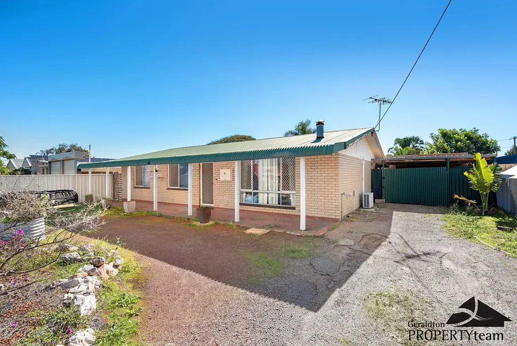 Spalding 3Habitaciones Get Paid While You Wait