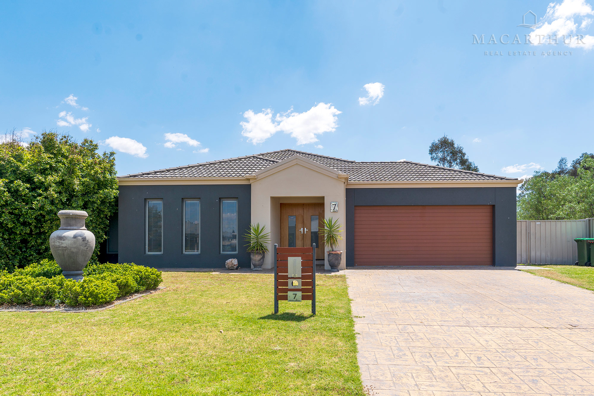 7 BREASLEY CR, BOOROOMA NSW 2650, 0房, 0浴, House