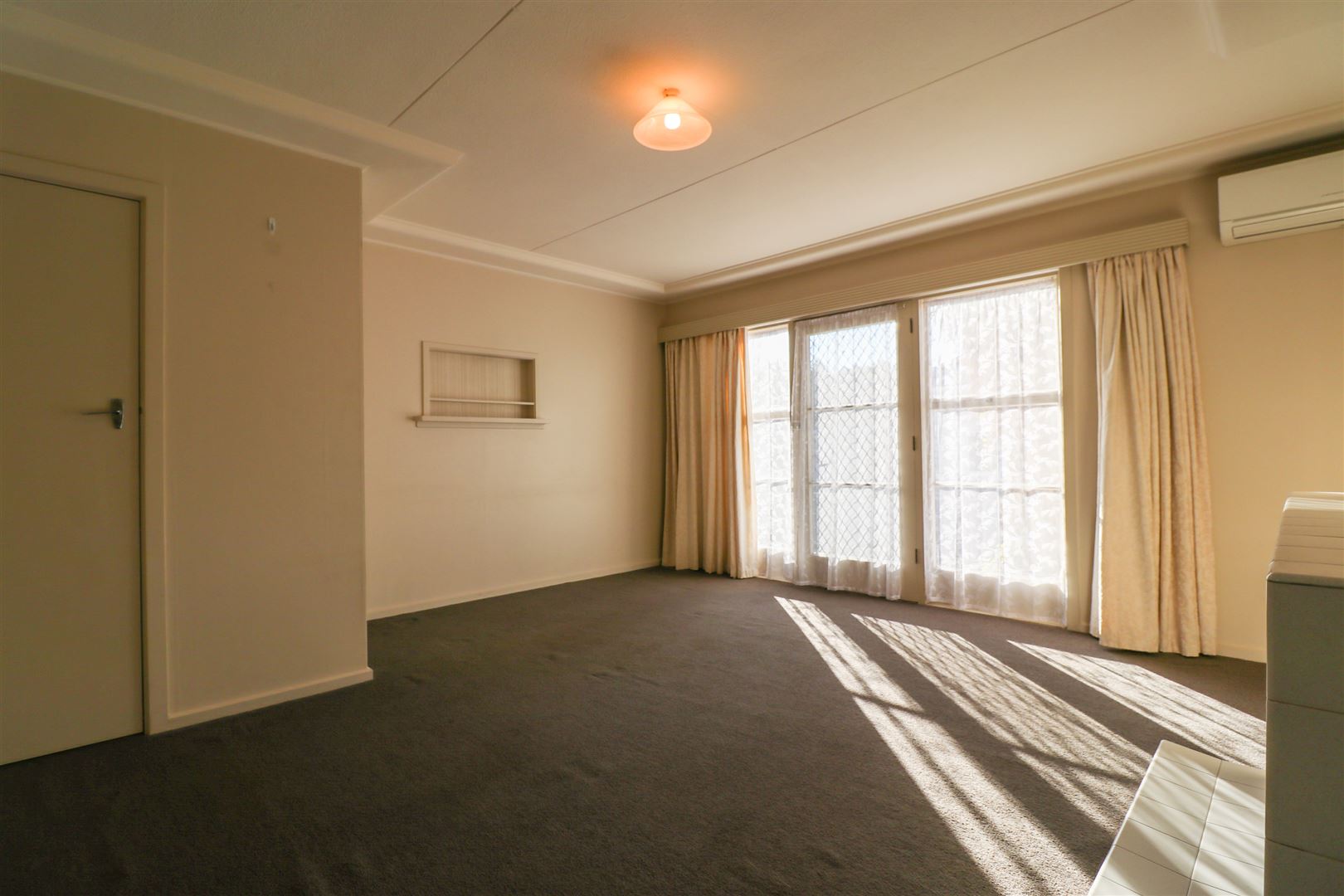 2/8 Nile Street, Highfield, Timaru, 2 침실, 1 욕실