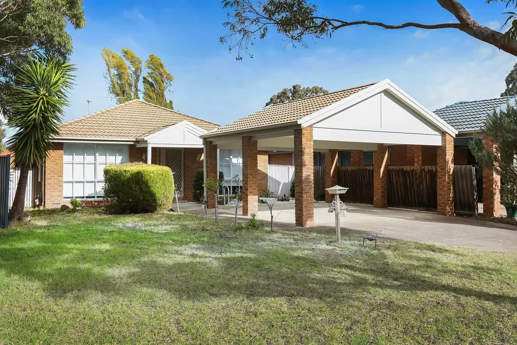 8 Cobb Junction, Sydenham, VIC 3037
