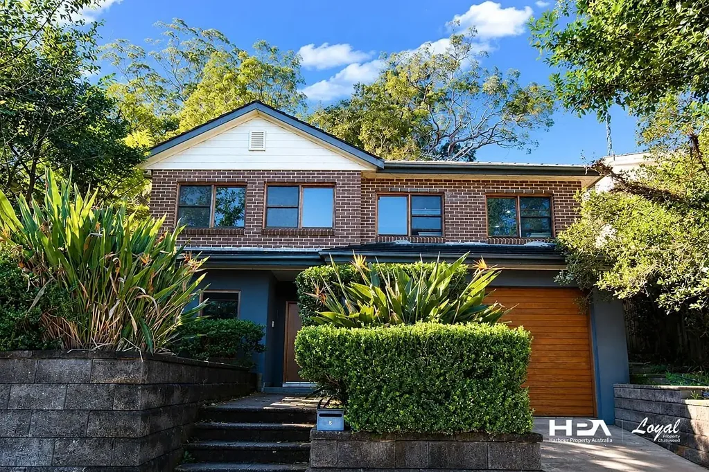 Lindfield 4غرفة نوم Walk to Coles, Rail & Lindfield Village | Exceptional Lifestyle Convenience