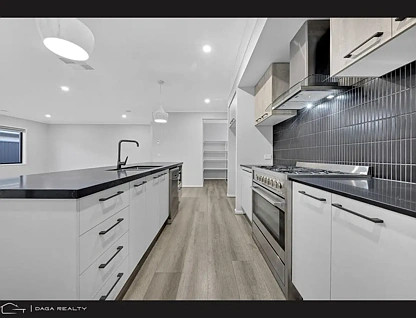 31 Peter Thomson Circuit, Yarrawonga, VIC 3730, 4房, 2浴, House