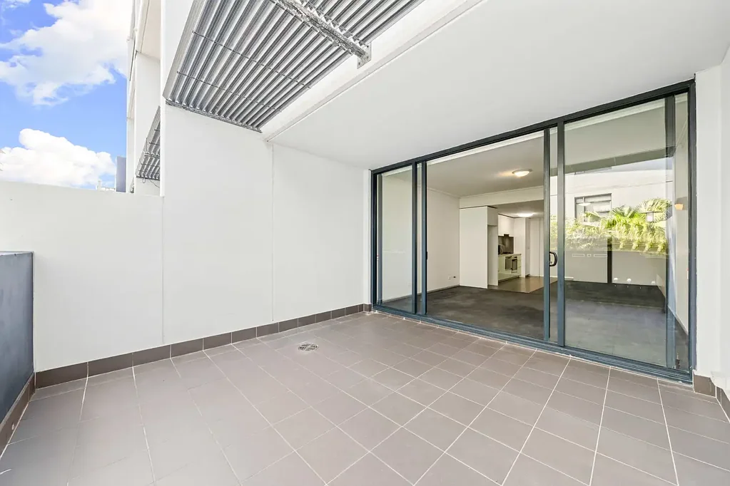 Modern & Spacious One Bedroom Apartment