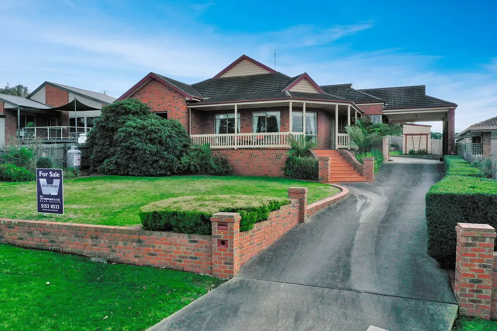 4 Riverview Close, Wy Yung, VIC 3875