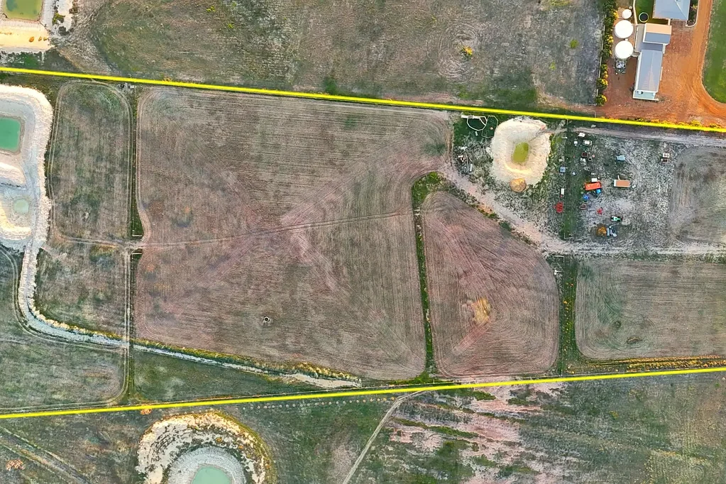 Hopetoun Sell with Robert Miloseski!!
The Ultimate 13.2-Acre Property in Hopetoun with Vi