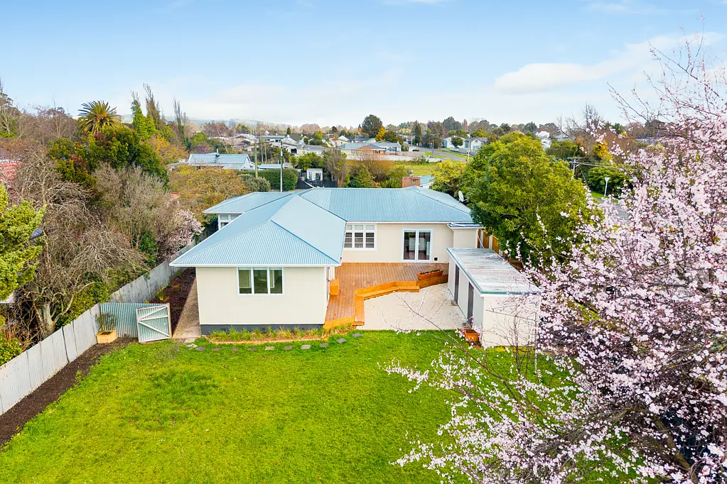 Pahiatua 5Phòng ngủ IMMACULATE FIVE BEDROOM HOME!!