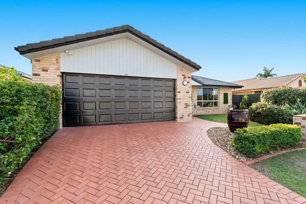91 Winders Place, Banora Point, NSW 2486