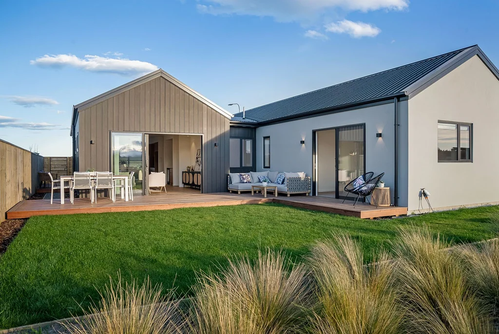 Woodend 3બેડરૂમ Luxury Design Meets Expansive Rural Outlook