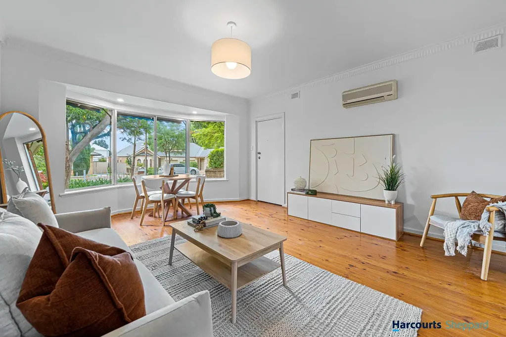 Kensington Gardens 2침실 Pet Friendly, Street Fronted & Single Storey - more of a house than a unit!