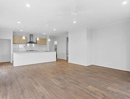 10 Jeanine Crescent, Nirimba, QLD 4551, 4房, 2浴, 整租独立别墅