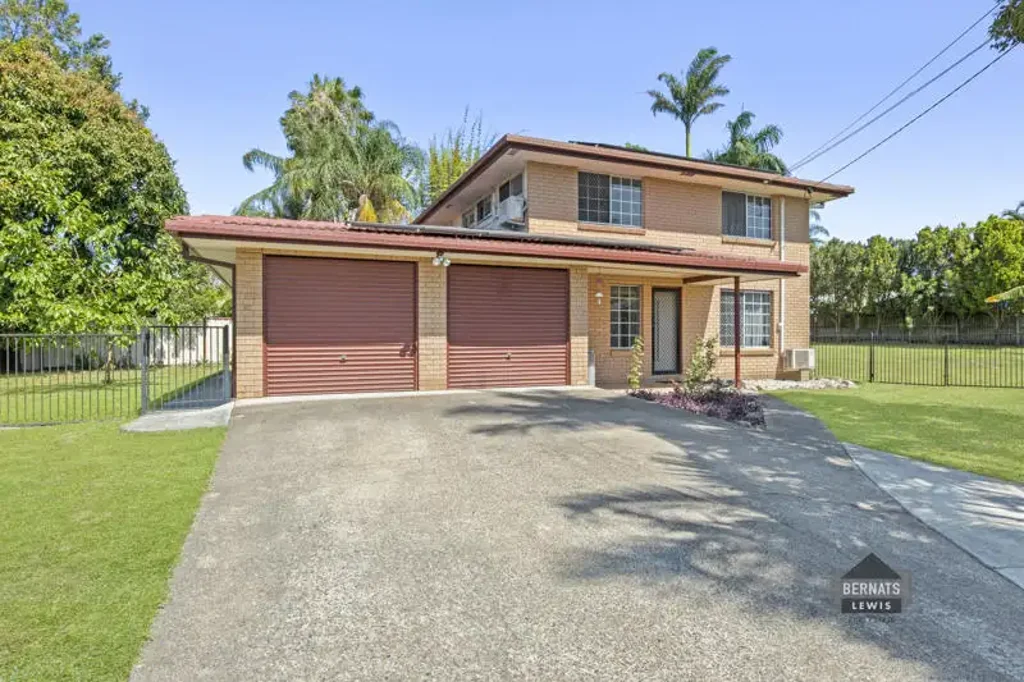 Mount Warren Park 4침실 DOUBLE BRICK DREAM HOME ON A 940M2 BLOCK!!!