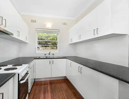 9 Rawson Crescent, Pymble, NSW 2073, 3 Kuwarto, 1 Banyo, House