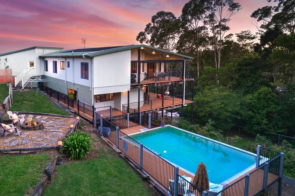 10 Greenhills Esplanade, Maleny, QLD 4552