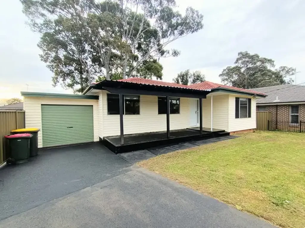Well-Maintained 3-Bedroom Home with Double Car Space in Prime Blacktown Location!!!!