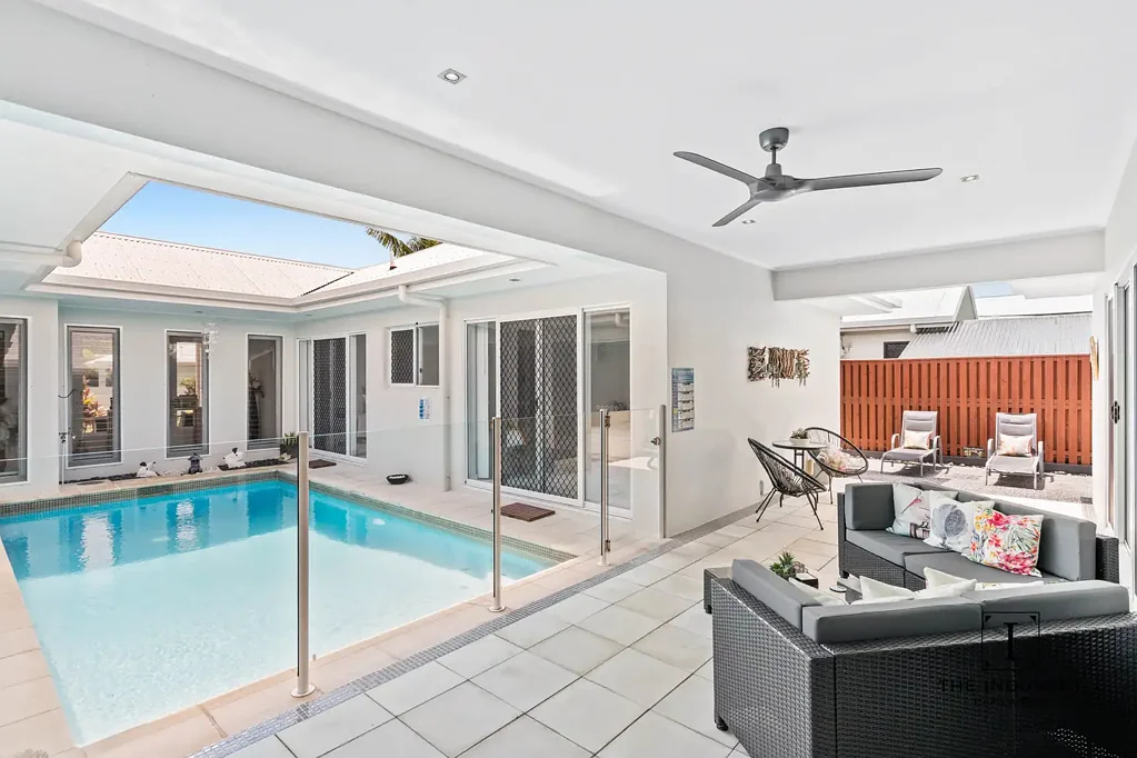 Trinity Beach 4房  Luxury Coastal Living in the Heart of the Exclusive Blue Lagoon Residential Estate