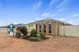 42 John Olsen Drive, Kadina