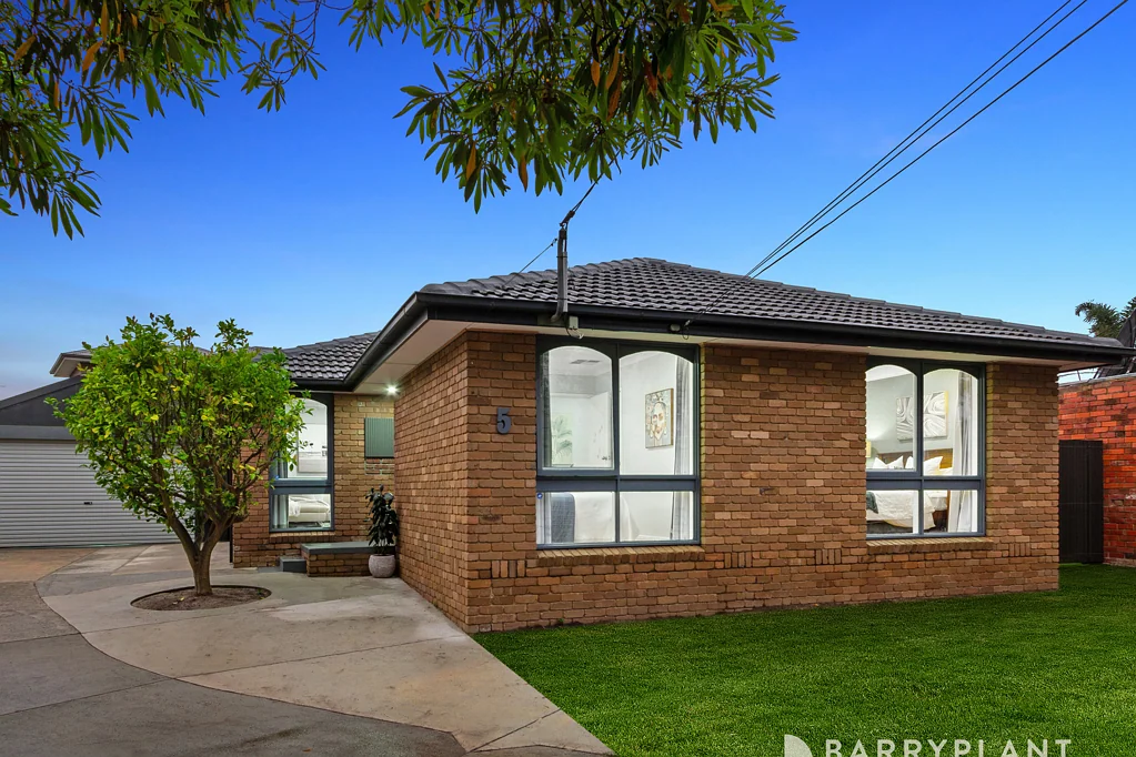1/5 Ingrid Street, Scoresby, VIC 3179