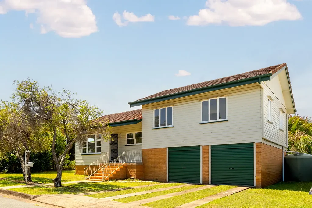 2 Rotary Crescent, Redcliffe, QLD 4020
