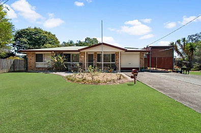 Bray Park 3 Bedroom AUCTION ONSITE - UNLESS SOLD PRIOR