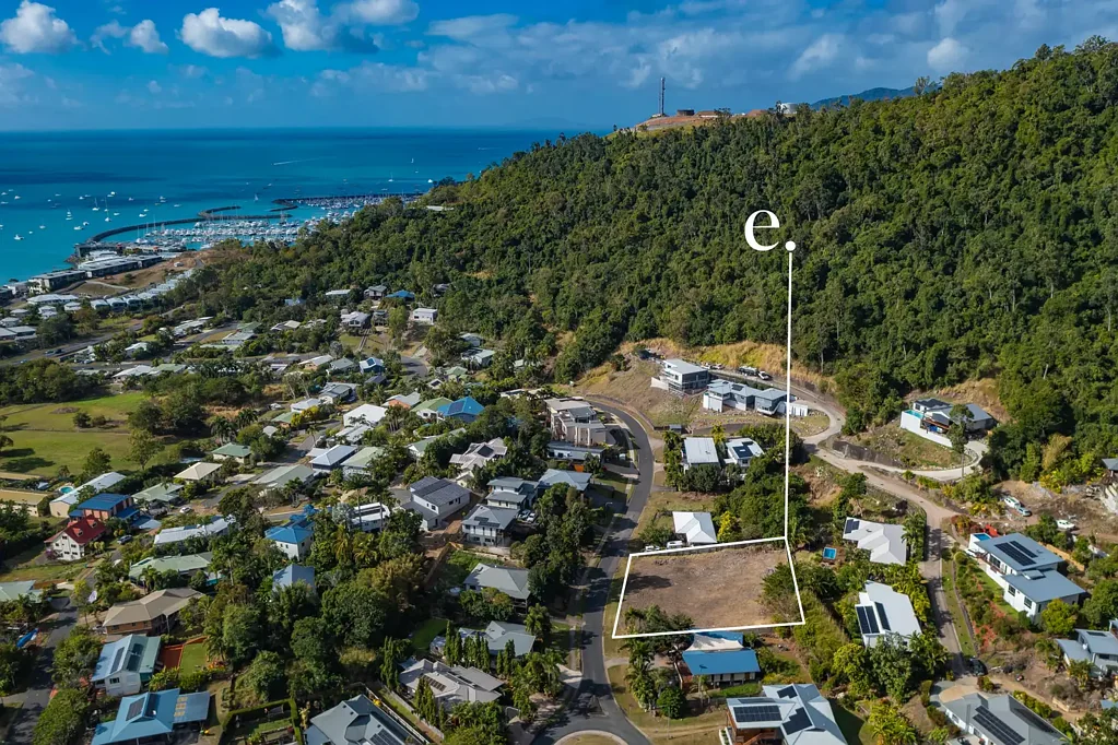Cannonvale  1,644m² of Prime Land in the Heart of Cannonvale