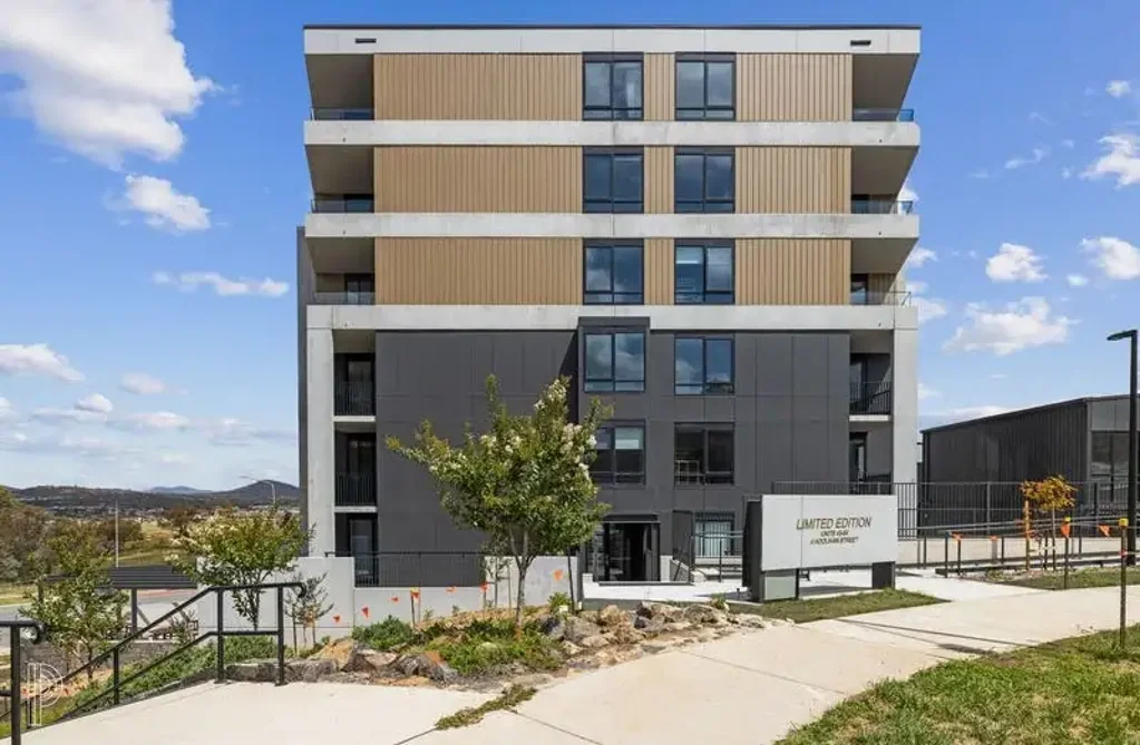 Contemporary Living in Denman Prospect