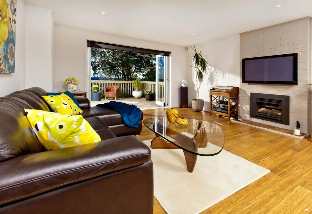 Great Location -  Four Bedrooms House In Unswo...