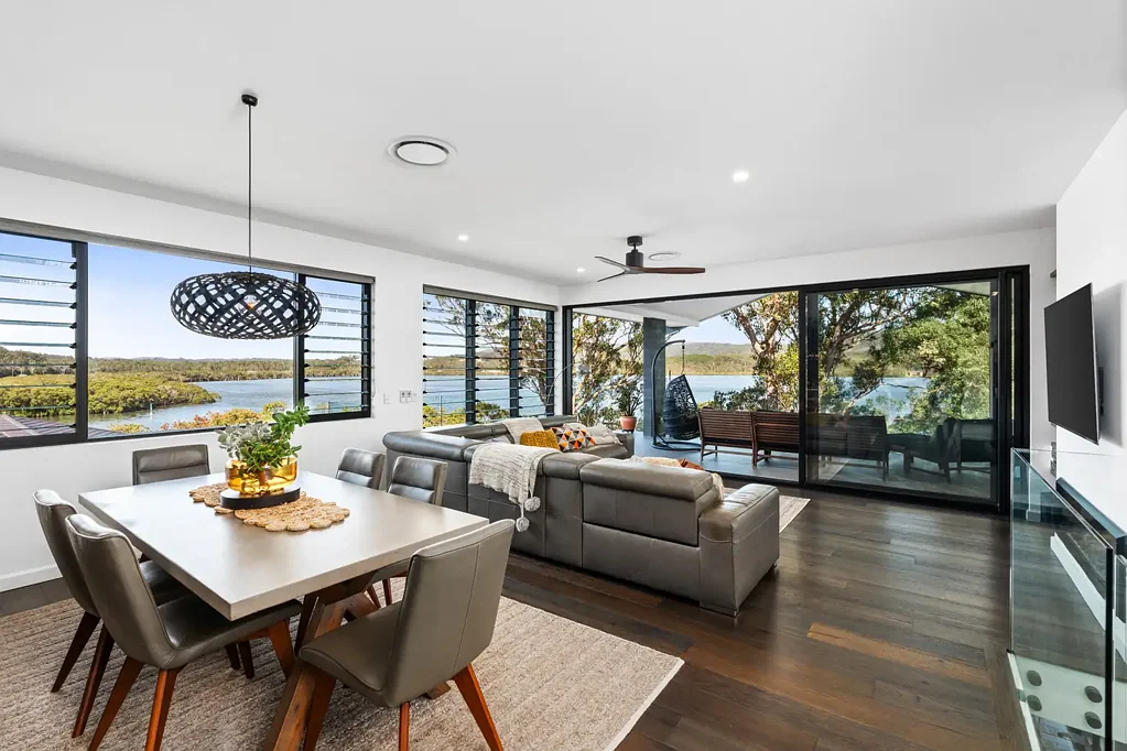 East Gosford 4ਬੈੱਡਰੂਮ Modern Waterfront Luxury Reimagined