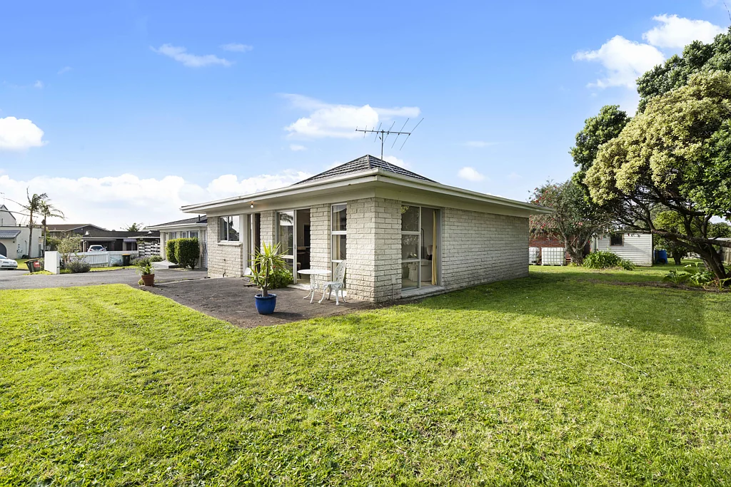 9B Bungalore Place, Half Moon Bay, Manukau City, Auckland