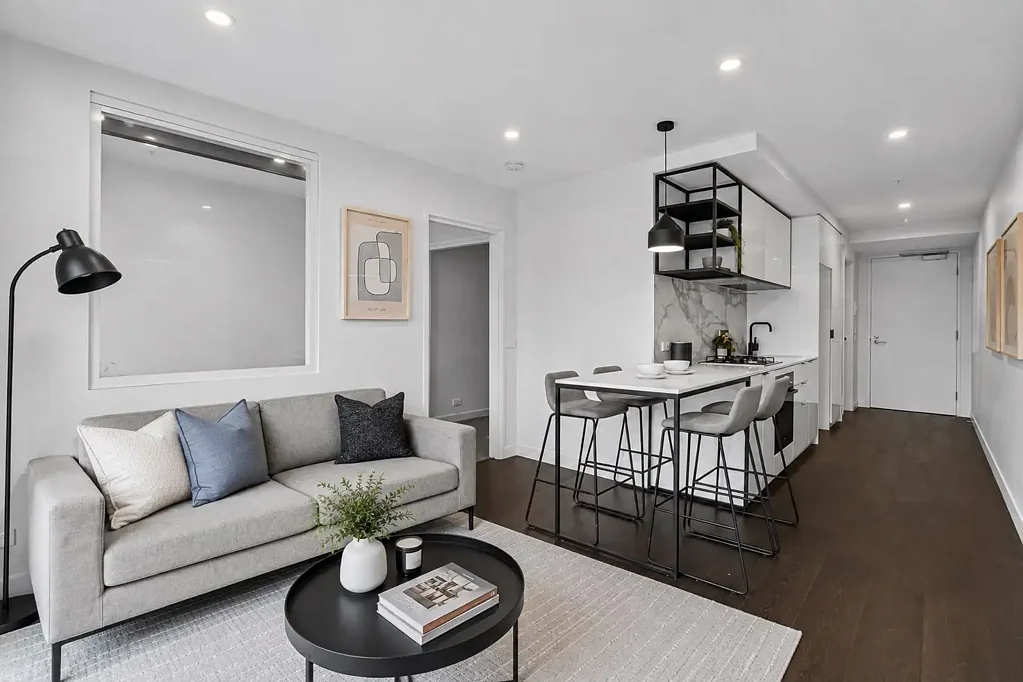 Richmond 1房 设计师住宅，尽享便利生活 Designer Living with Every Convenience on Hand